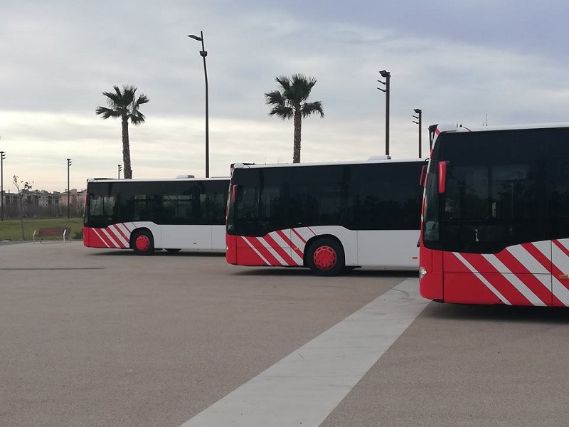 La Emt De Tarragona Incorpora Tres Autobuses Articulados