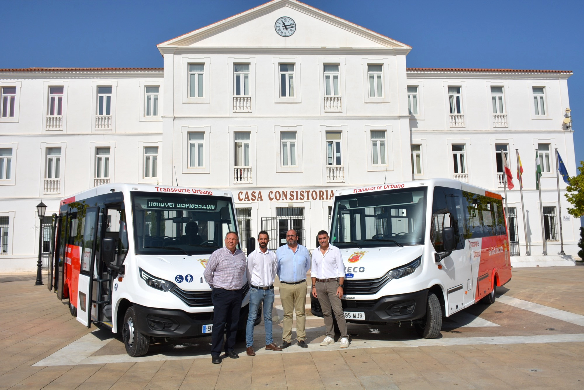 El Transporte P Blico De San Roque Incorpora Dos Microbuses Iveco