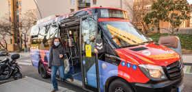 Tmb pone en marcha el bus a la demanda en dos barrios de barcelona