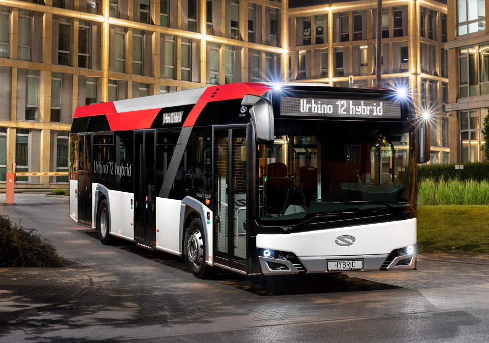 Solaris recibe un pedido de 87 autobuses hibridos para el amb de barcelona