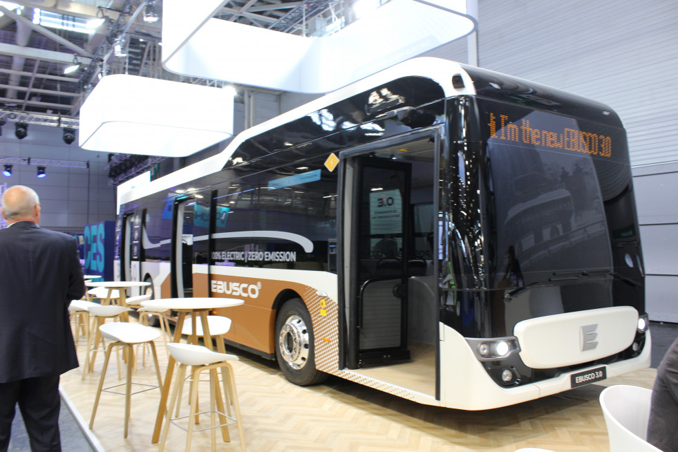 Ebusco presenta el autobus electrico cero emisiones 30