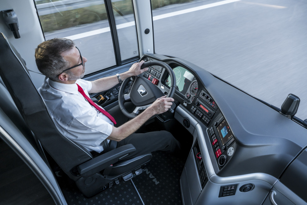 Confebus apoya modificar los tiempos de conduccion y descanso en el discrecional