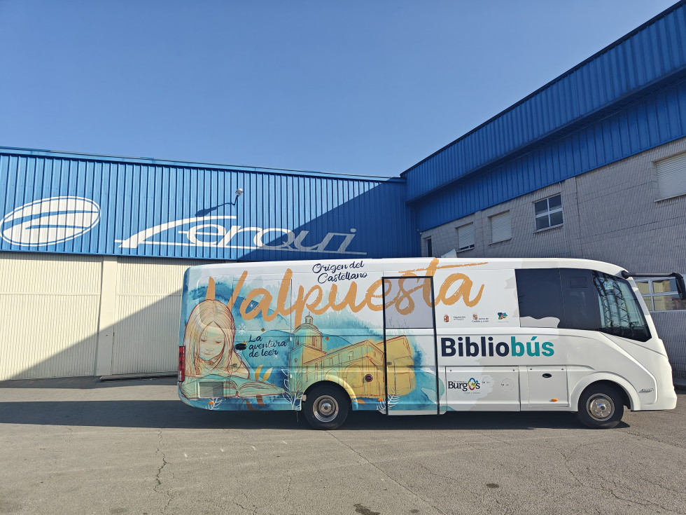 Ferqui entrega dos bibliobuses a la diputacion de burgos