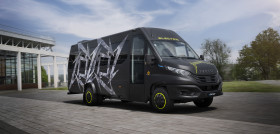 Iveco bus hace mas sostenible la gira m72 de metallica por europa