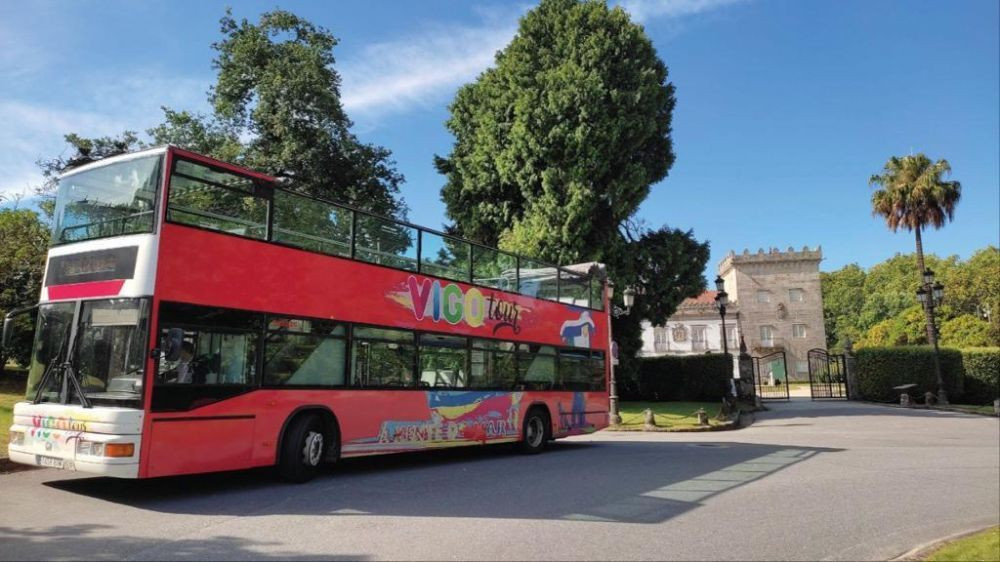 El autobus turistico vuelve a recorrer las calles de vigo