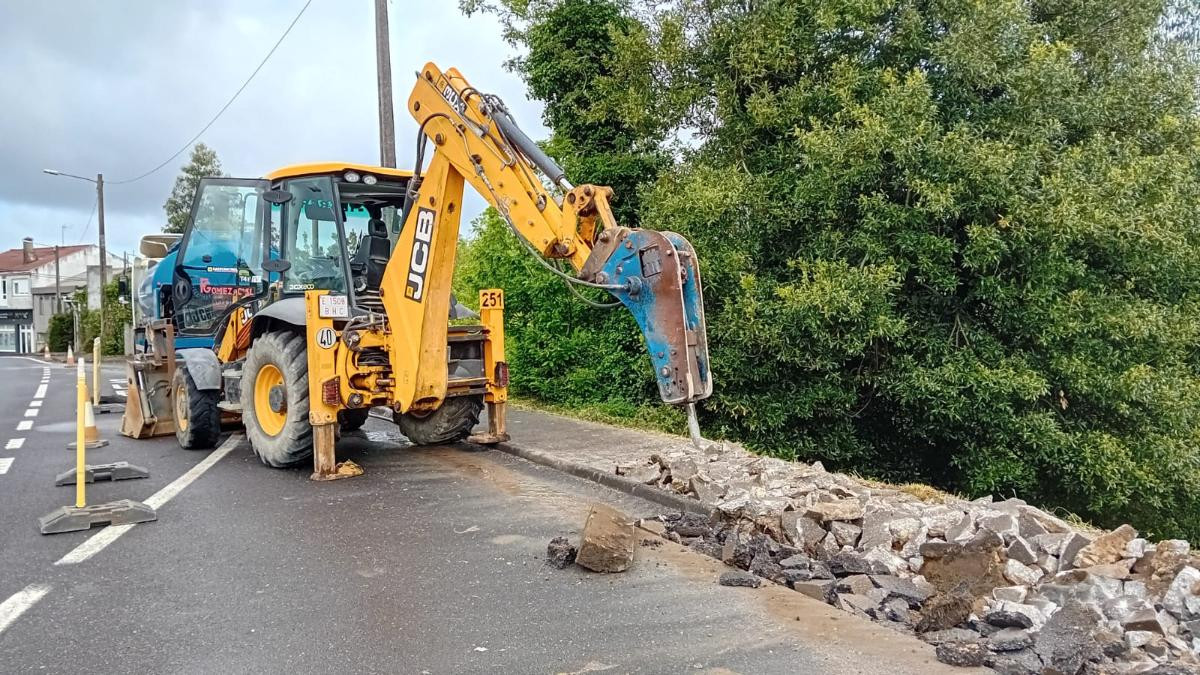 Galicia mejora 64 paradas de autobus en cuatro comarcas