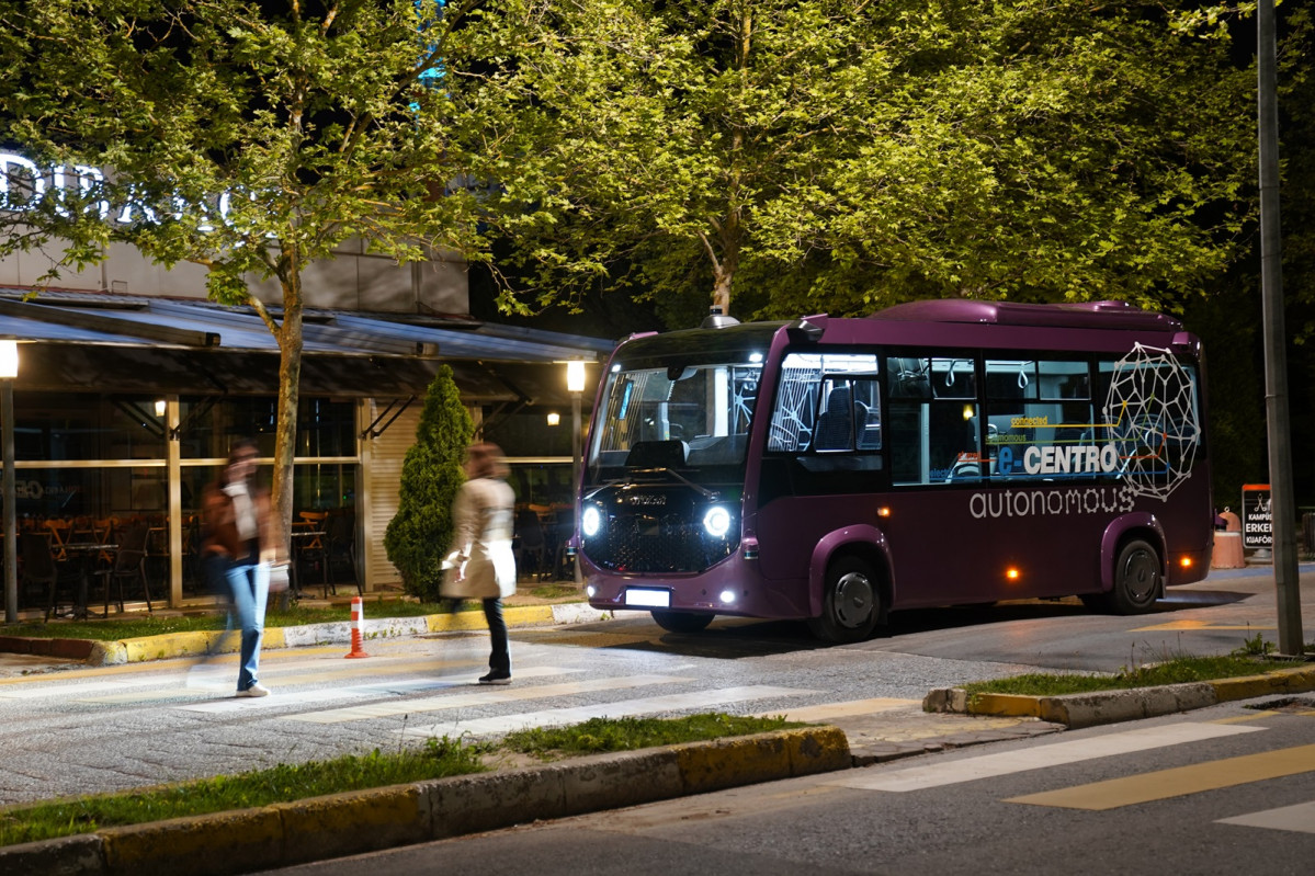 Otokar expone el e centro autonomo en busworld turquu00eda