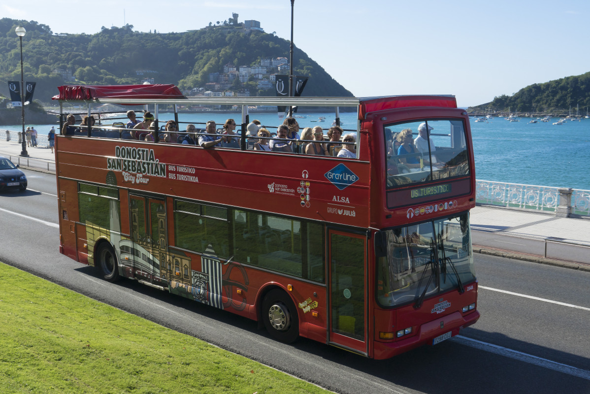 La ute julia alsa volvera a gestionar el bus turistico de donostia