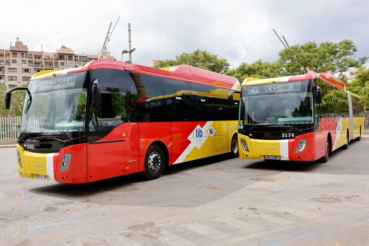 Ruiz incorpora 10 nuevos autobuses articulados en mallorca