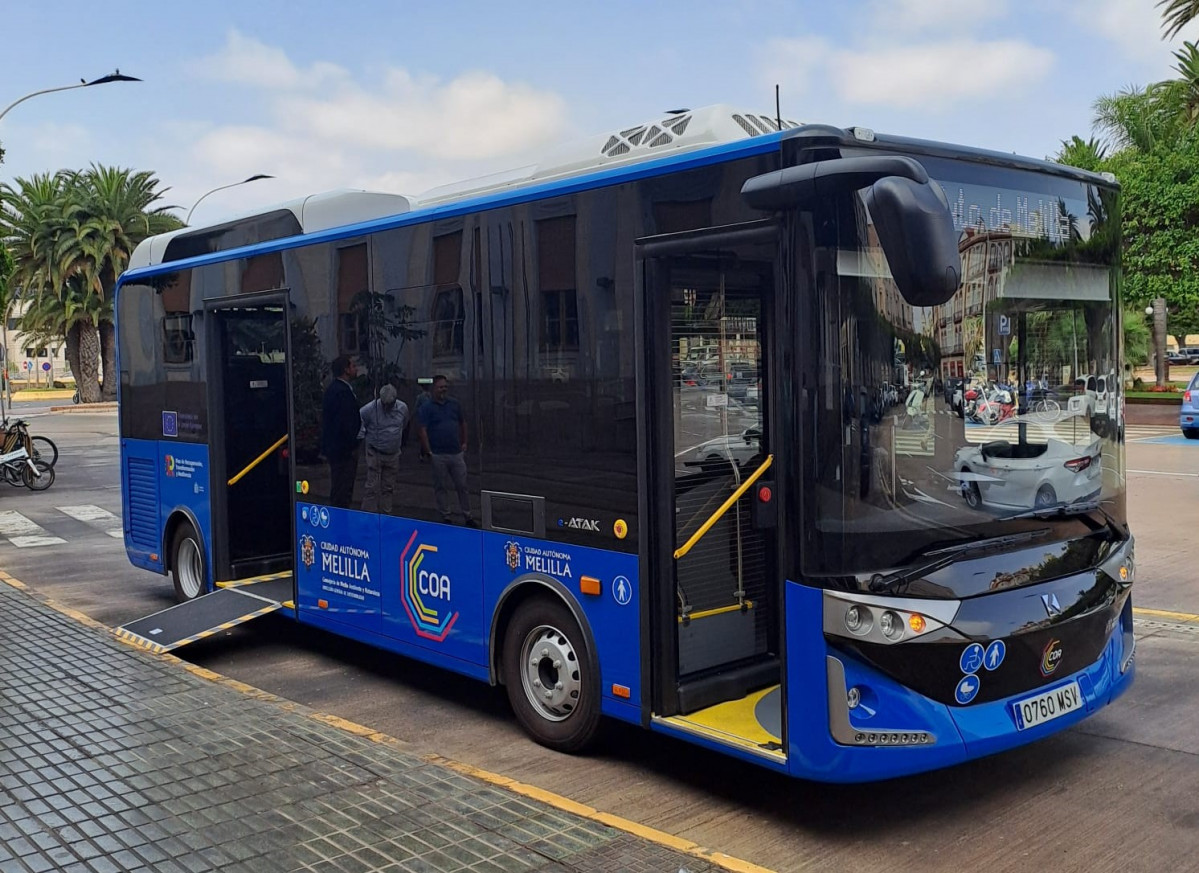 La coa de melilla recibe un midibus e atak de karsan