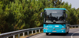 Galicia refuerza siete servicios de autobus entre a coruna oleiros y sada