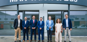 Man inaugura las instalaciones de taller mas grandes de toda extremadura