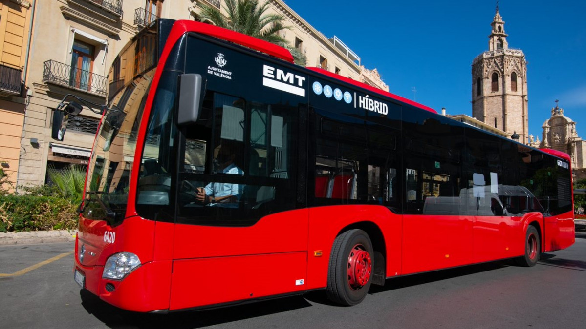 La emt de valencia transporta 58 millones de usuarios hasta junio