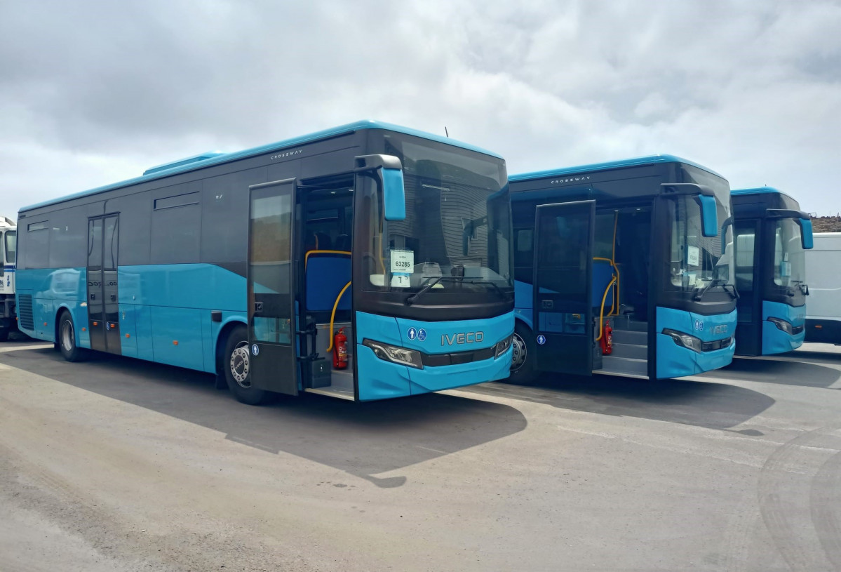 Global recibe 10 crossway de iveco bus