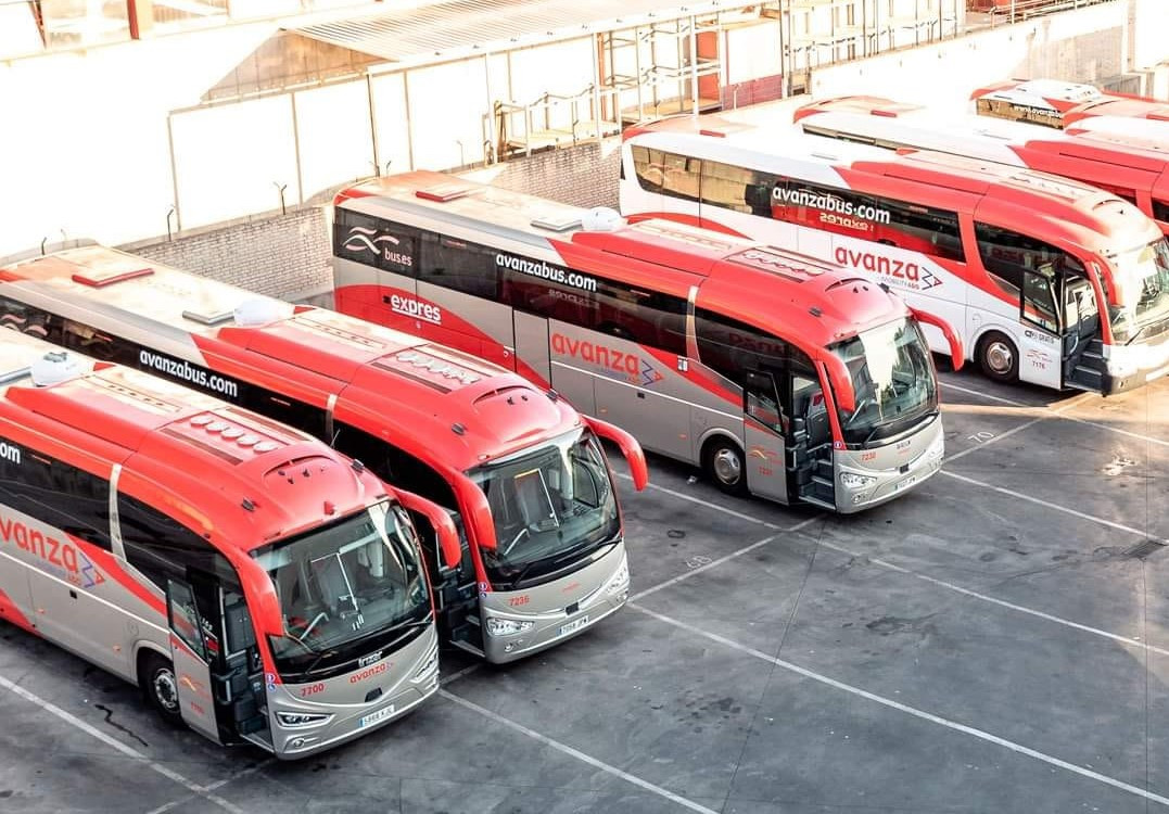 El uso del transporte interurbano en autobus crece un 8 en julio