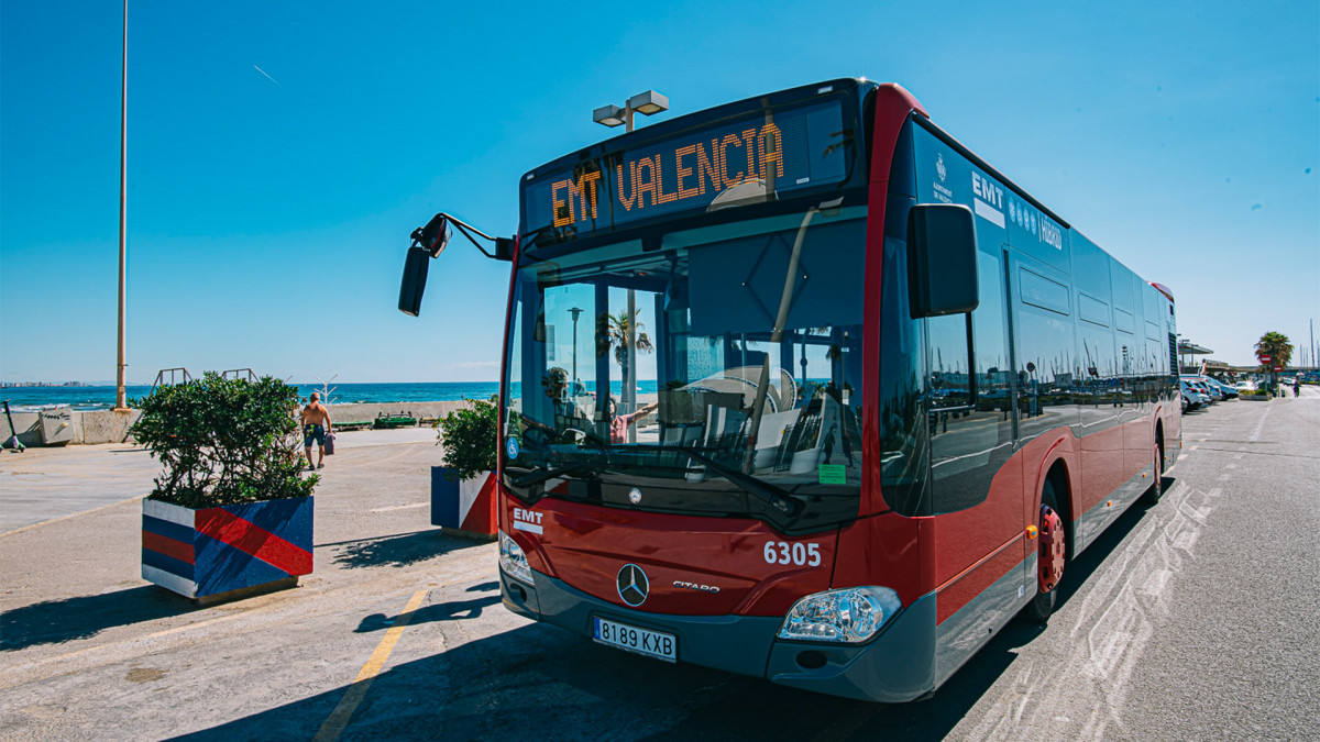 La emt de valencia transporto 26 millones de usuarios durante el verano