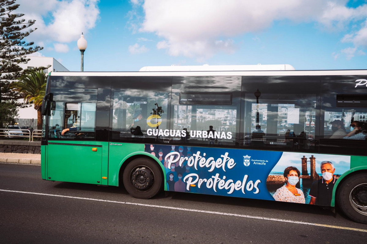 Arrecife licita la compra de cuatro autobuses electricos