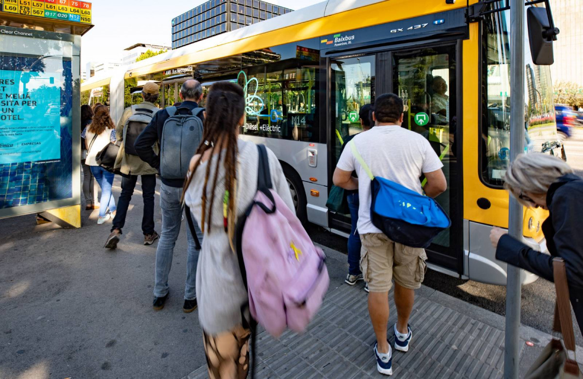 La demanda del amb de barcelona alcanza los 60 millones de usuarios hasta junio