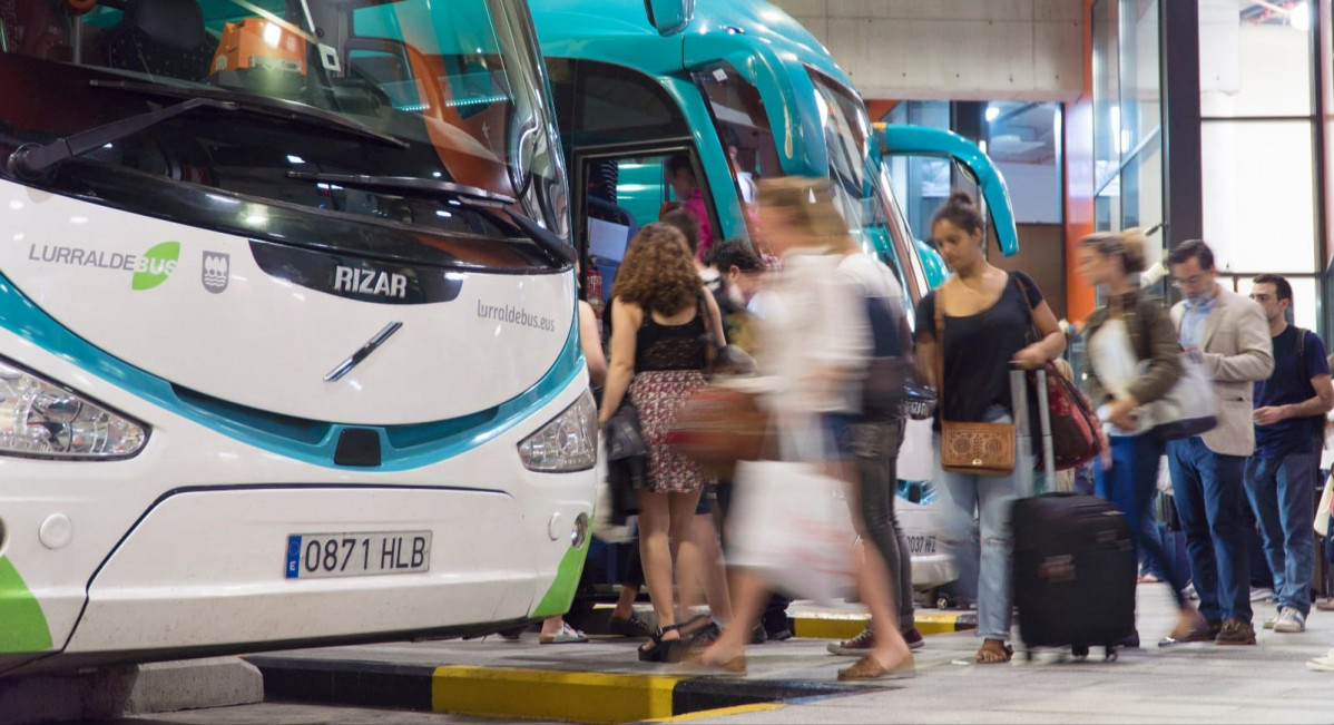 Lurraldebus logra un record de ventas tras el cambio del servidor de avanza