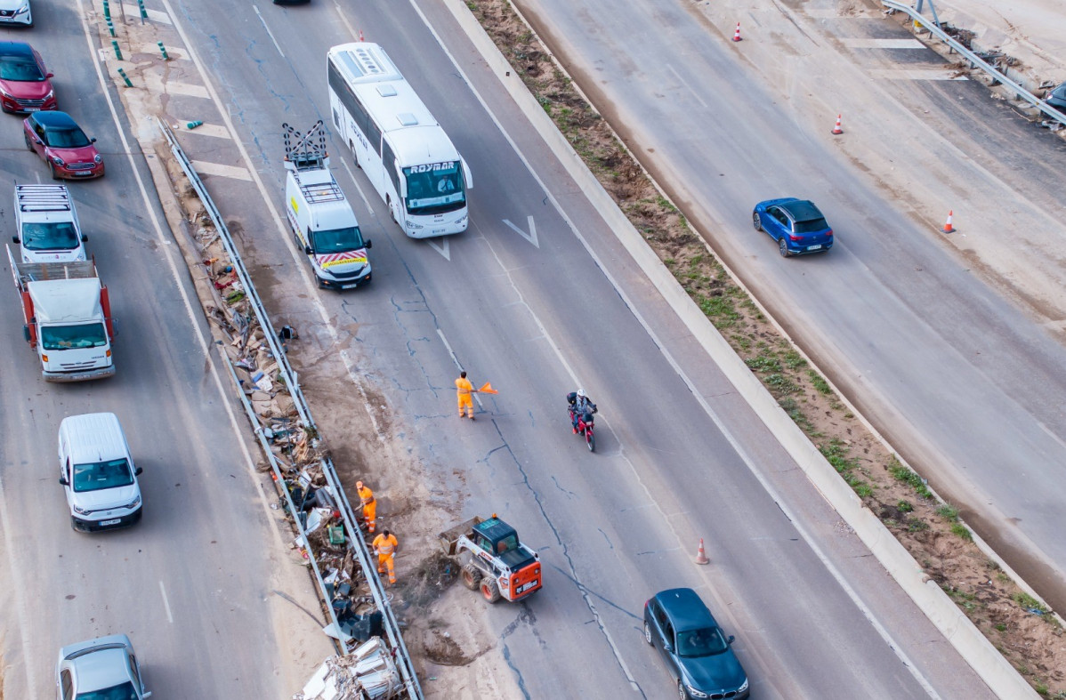 Transportes moviliza importantes medios para recuperar las infraestructuras