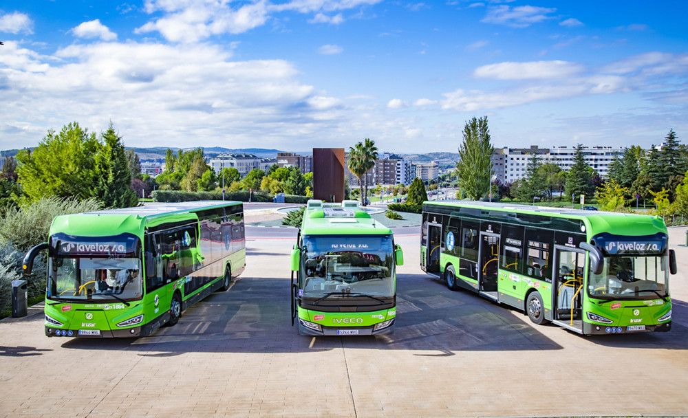 La veloz presenta tres autobuses electricos en rivas vaciamadrid