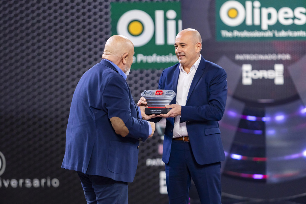 Olipes recibe el premio al mejor lubricante del ano