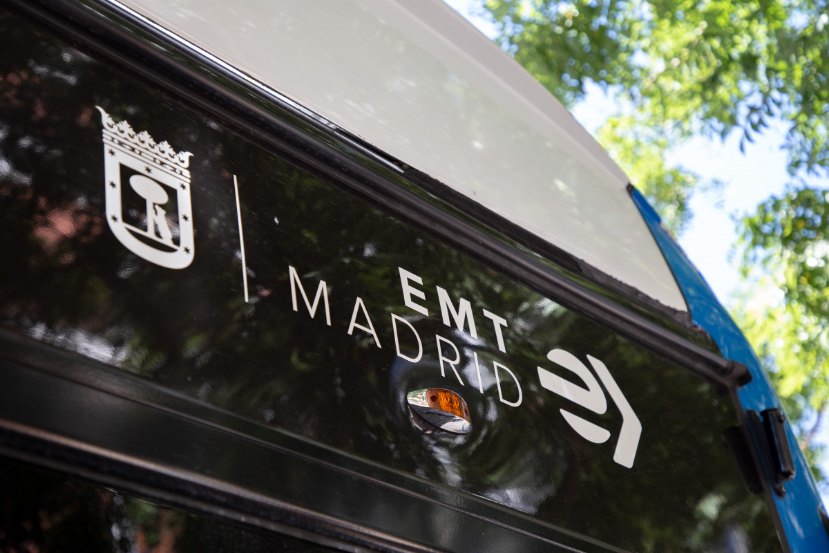 La emt de madrid pone en marcha el primer autobus a demanda