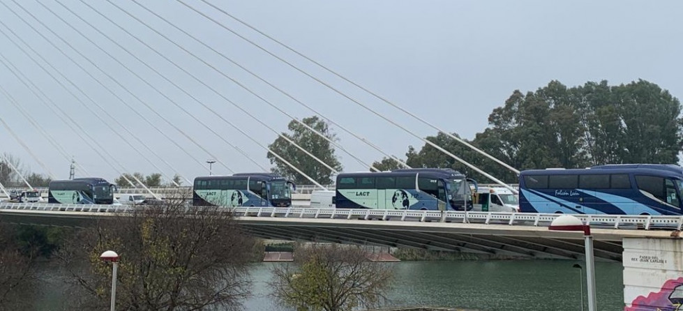 Para atedibus sacar un autobus a la calle cada vez es mas caro