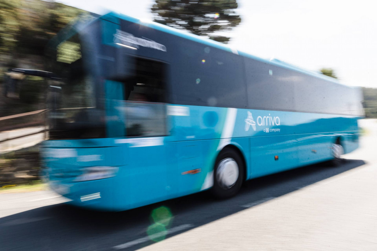 La xunta activa la nueva concesion de autobus entre a coruna lugo y a marina con la primera linea conecta