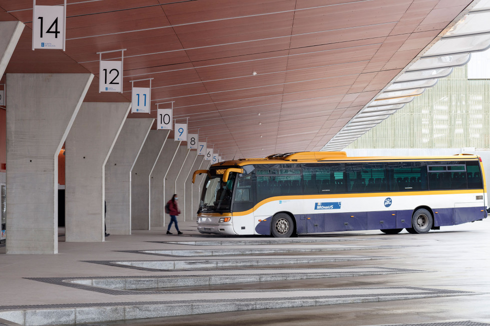 El uso del transporte interurbano en autobus crece un 5 en noviembre