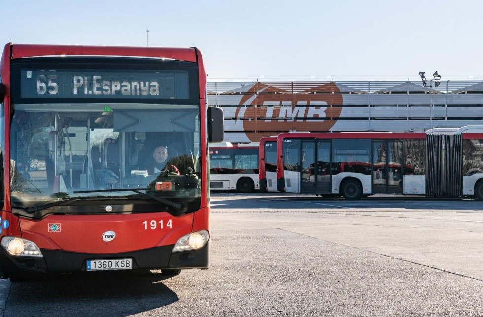 Tmb cierra la cochera de poniente y traslada la actividad a zona franca