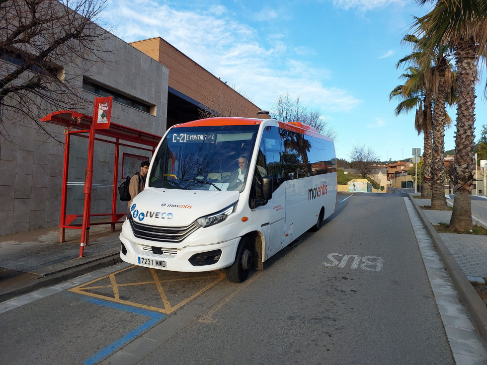 Moventis renueva la linea c 21 con un microbus iveco