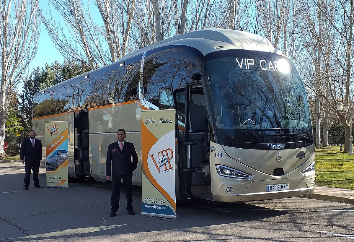 Vip car presenta su nuevo buque inisgnia un irizar i6s integral