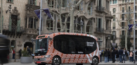 Renault y weride presentan un minibus autonomo en barcelona