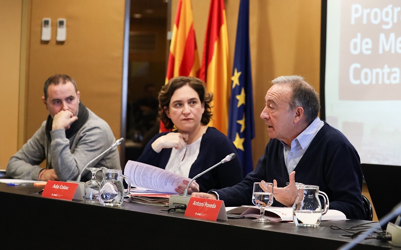 El Consejo Metropolitano del AMB, aprobando el programa de medidas contra la contaminación atmosférica.