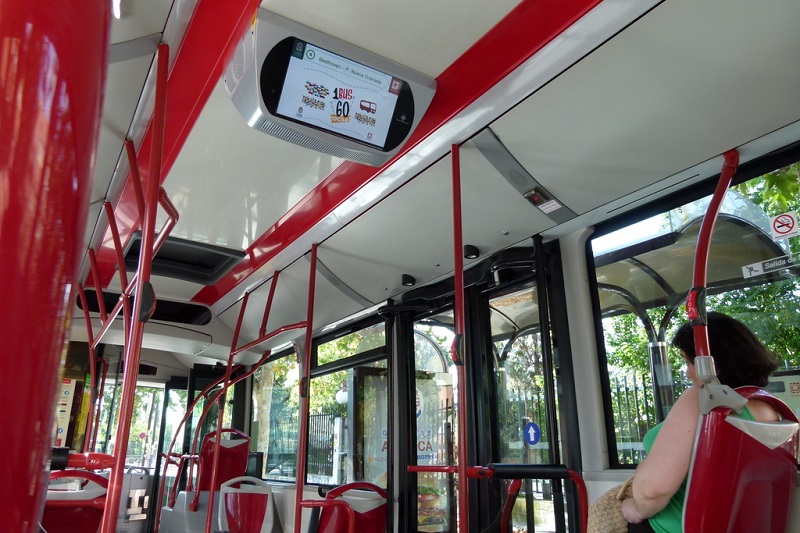 Interior de un autobús de la EMT de Valencia.